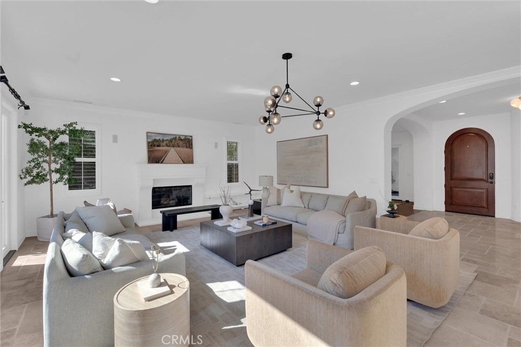 Image 17 of property listing at 510 E. Viewcrest, Azusa, CA 91702