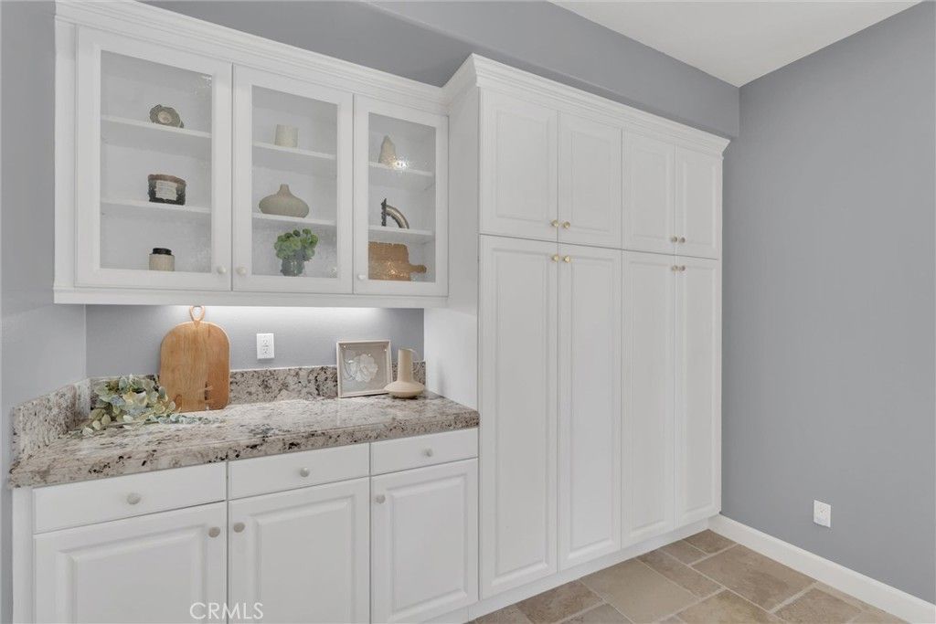 Image 23 of property listing at 510 E. Viewcrest, Azusa, CA 91702