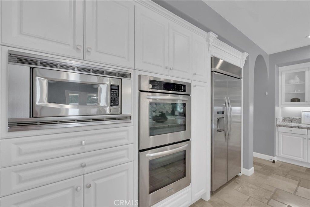 Image 29 of property listing at 510 E. Viewcrest, Azusa, CA 91702
