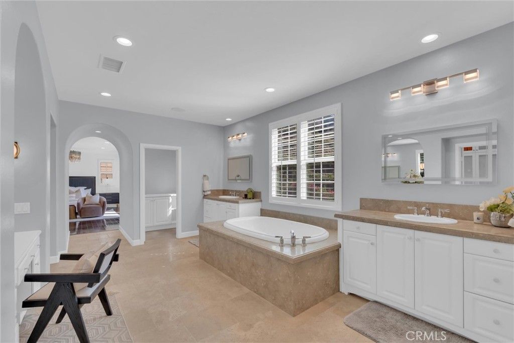 Image 41 of property listing at 510 E. Viewcrest, Azusa, CA 91702
