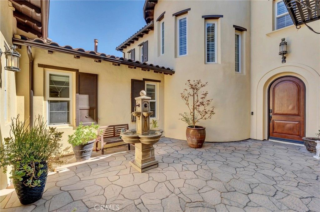 Image 7 of property listing at 510 E. Viewcrest, Azusa, CA 91702