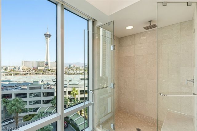 322 Karen Avenue 701, Las Vegas, NV 89109