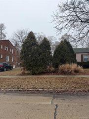 Lot #34 E Madge, Hazel Park, MI 48030