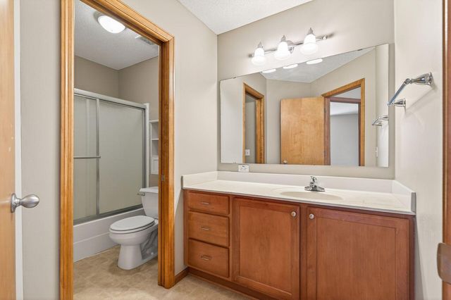 2542 Mathias Road, Shakopee, MN 55379