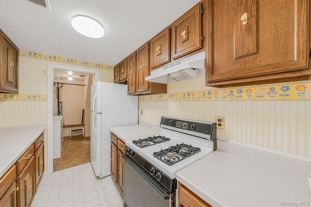 230 Birchwood Road 230, Medford, NY 11763