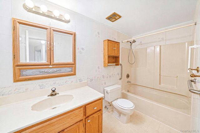 230 Birchwood Road 230, Medford, NY 11763