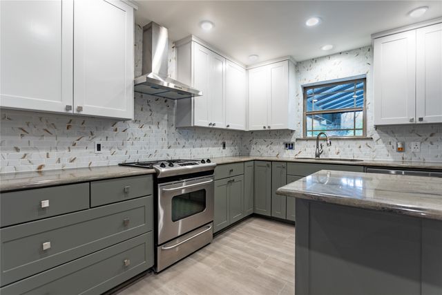 712 Squaw Creek Road, Willow Park, TX 76087