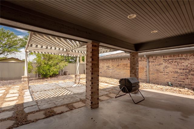 712 Squaw Creek Road, Willow Park, TX 76087