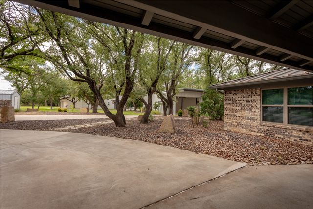 712 Squaw Creek Road, Willow Park, TX 76087