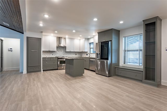 712 Squaw Creek Road, Willow Park, TX 76087