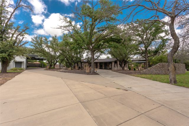 712 Squaw Creek Road, Willow Park, TX 76087