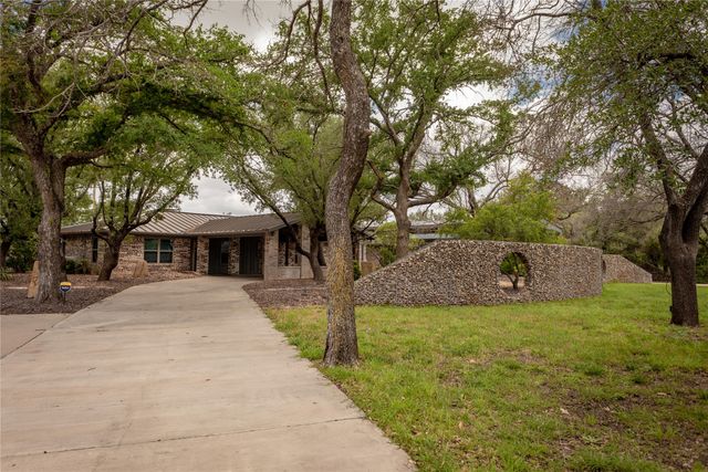 712 Squaw Creek Road, Willow Park, TX 76087