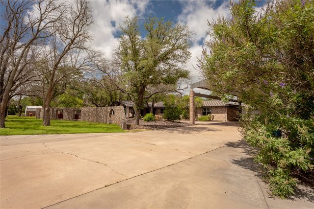 712 Squaw Creek Road, Willow Park, TX 76087