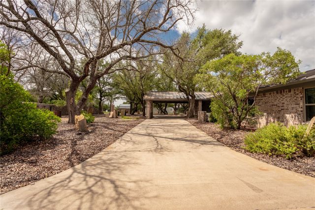 712 Squaw Creek Road, Willow Park, TX 76087