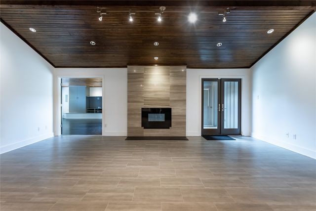 712 Squaw Creek Road, Willow Park, TX 76087