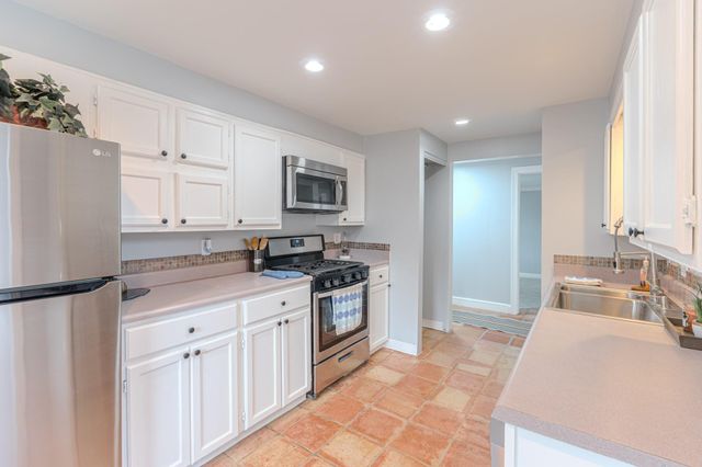 2309 Romayor Court, Pearland, TX 77581