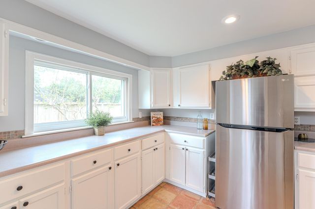 2309 Romayor Court, Pearland, TX 77581