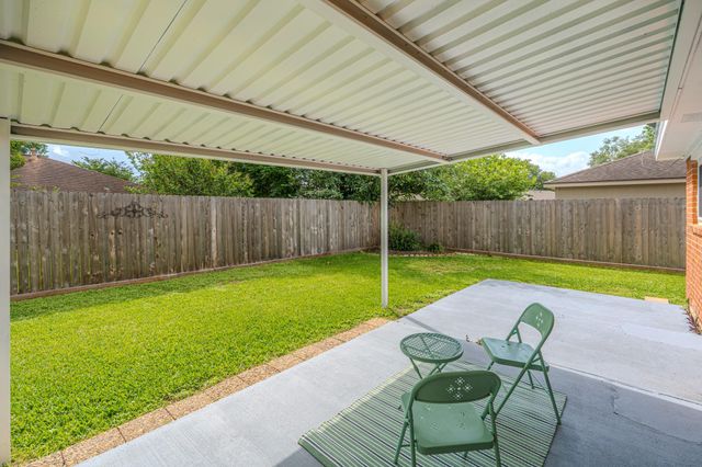 2309 Romayor Court, Pearland, TX 77581