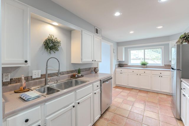 2309 Romayor Court, Pearland, TX 77581