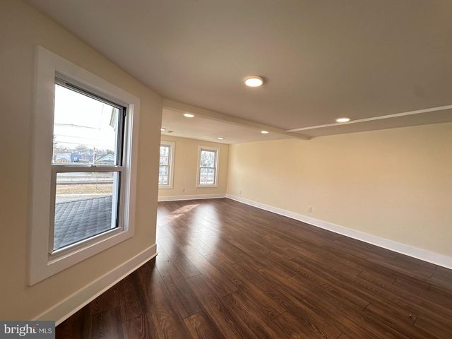 1019 N BROAD ST, Woodbury, NJ 08096