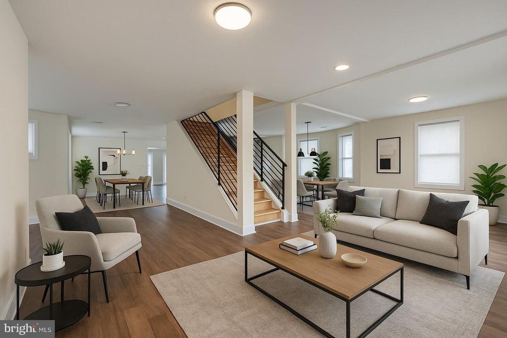 1019 N BROAD ST, Woodbury, NJ 08096