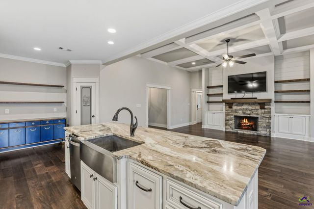 228 Perth Court, Warner Robins, GA 31088