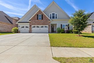 228 Perth Court, Warner Robins, GA 31088