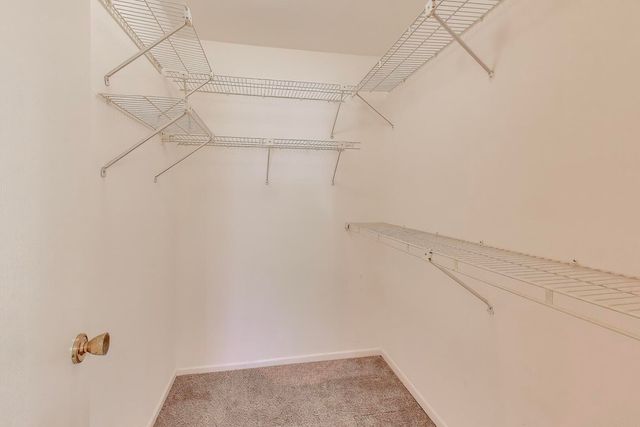 2122 Southwind Circle 8-4, Schaumburg, IL 60194