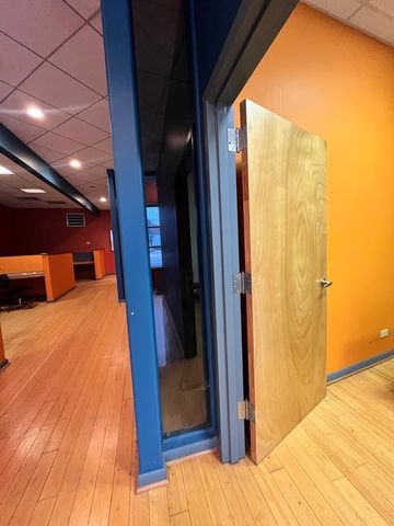 4203 W Fullerton Avenue, Chicago, IL 60639