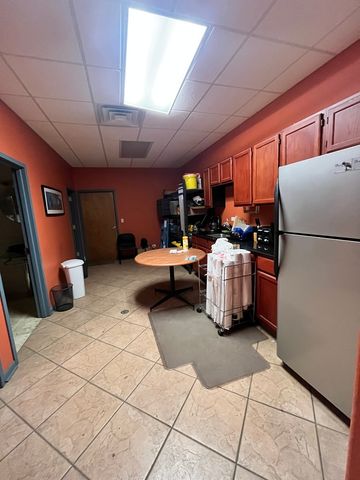 4203 W Fullerton Avenue, Chicago, IL 60639