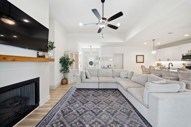 21 Greenbriar Lane, Woodruff, SC 29388
