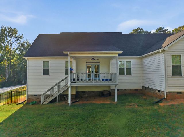 21 Greenbriar Lane, Woodruff, SC 29388
