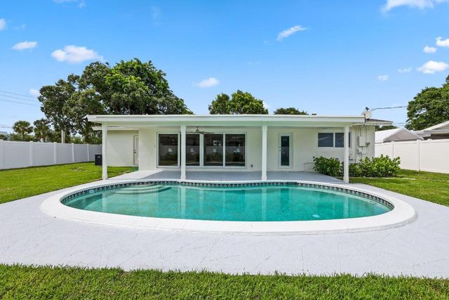 1198 SW 3rd Street, Boca Raton, FL 33486