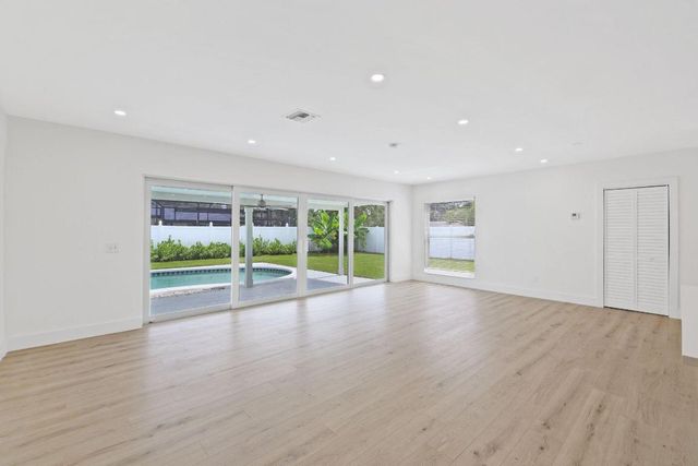 1198 SW 3rd Street, Boca Raton, FL 33486