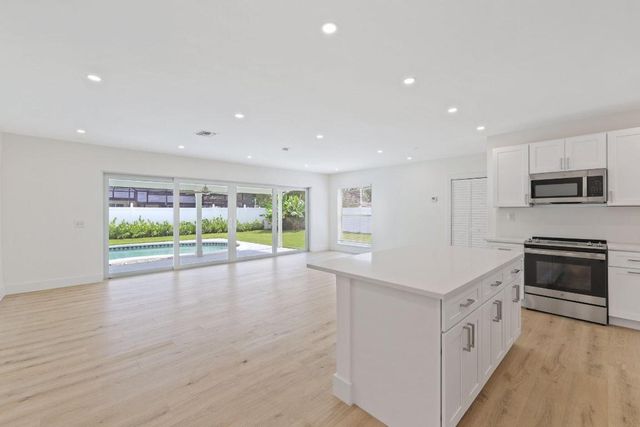 1198 SW 3rd Street, Boca Raton, FL 33486