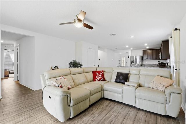 24 BUD FIELD DRIVE, Palm Coast, FL 32137