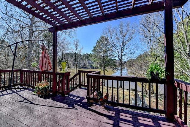 2382 Merrymount Drive, Suwanee, GA 30024