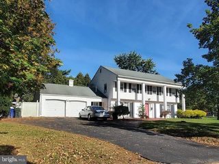 77 WINTERBERRY LN, Willingboro, NJ 08046