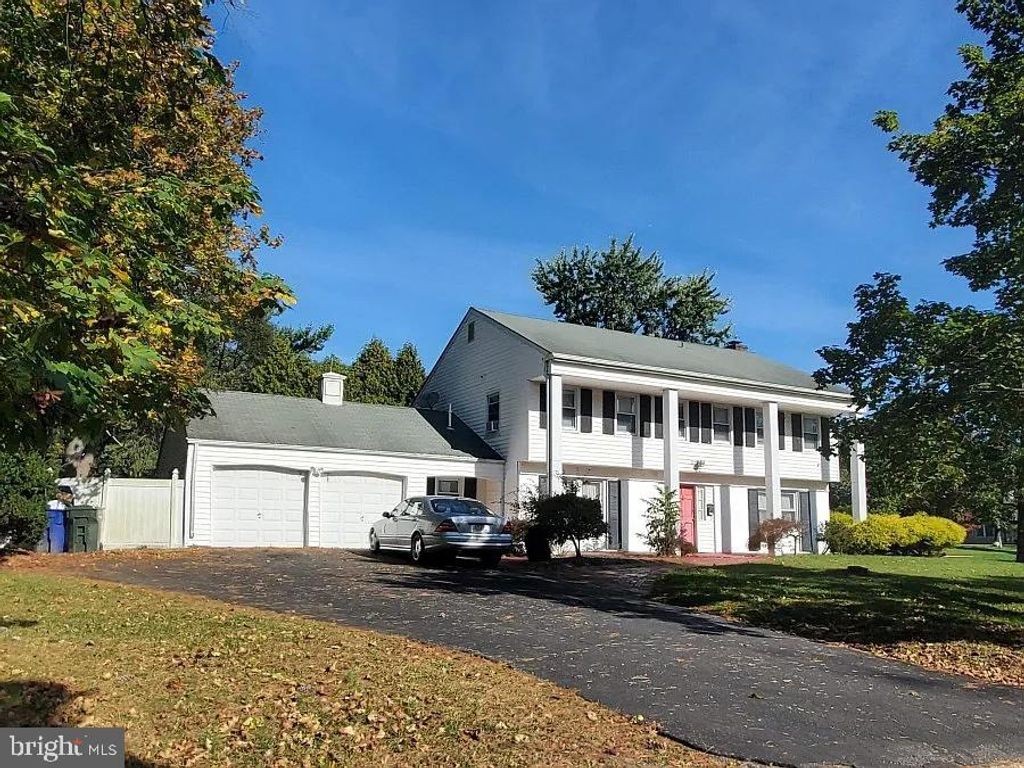 77 WINTERBERRY LN, Willingboro, NJ 08046