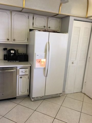 3660 NE 166th Street 611, North Miami Beach, FL 33160