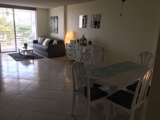 3660 NE 166th Street 611, North Miami Beach, FL 33160