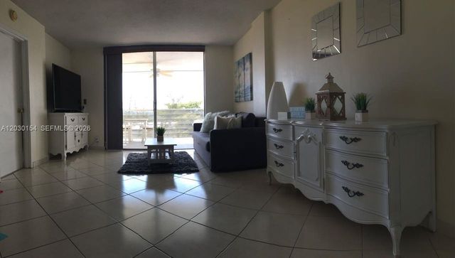 3660 NE 166th Street 611, North Miami Beach, FL 33160