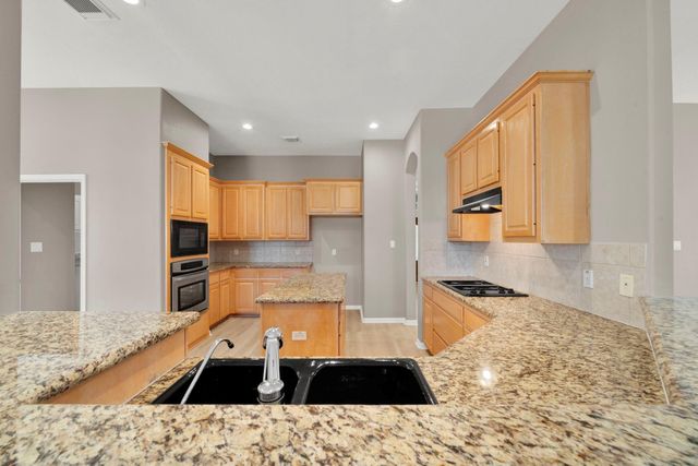 3 Spyglass Court, Houston, TX 77064