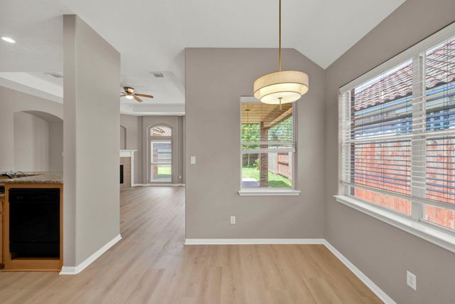 3 Spyglass Court, Houston, TX 77064