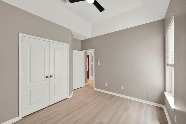 3 Spyglass Court, Houston, TX 77064