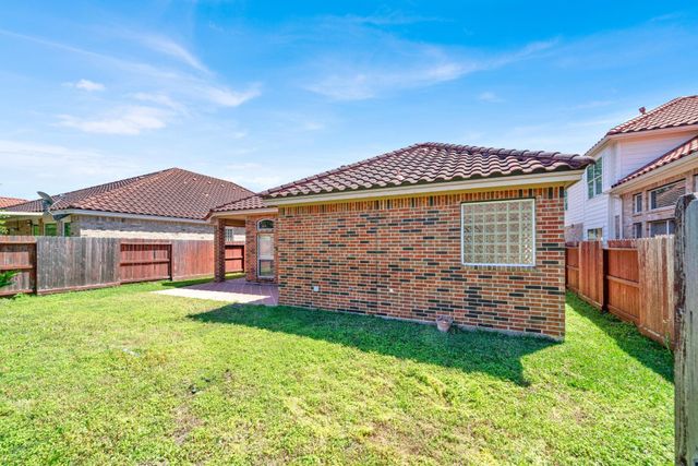 3 Spyglass Court, Houston, TX 77064