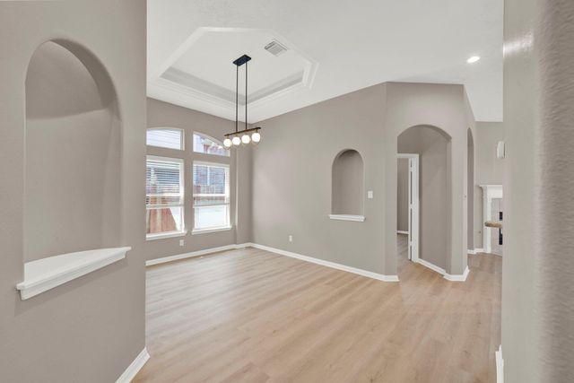 3 Spyglass Court, Houston, TX 77064