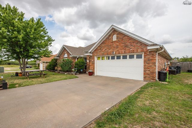 2105 E HUNTERS GLEN, Wichita Falls, TX 76306