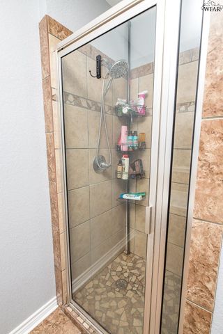 2105 E HUNTERS GLEN, Wichita Falls, TX 76306