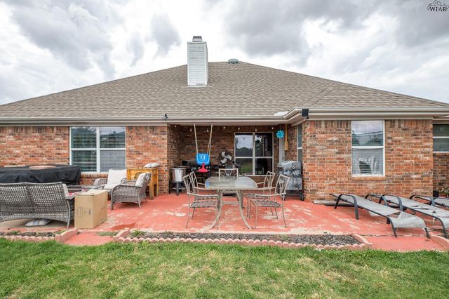 2105 E HUNTERS GLEN, Wichita Falls, TX 76306